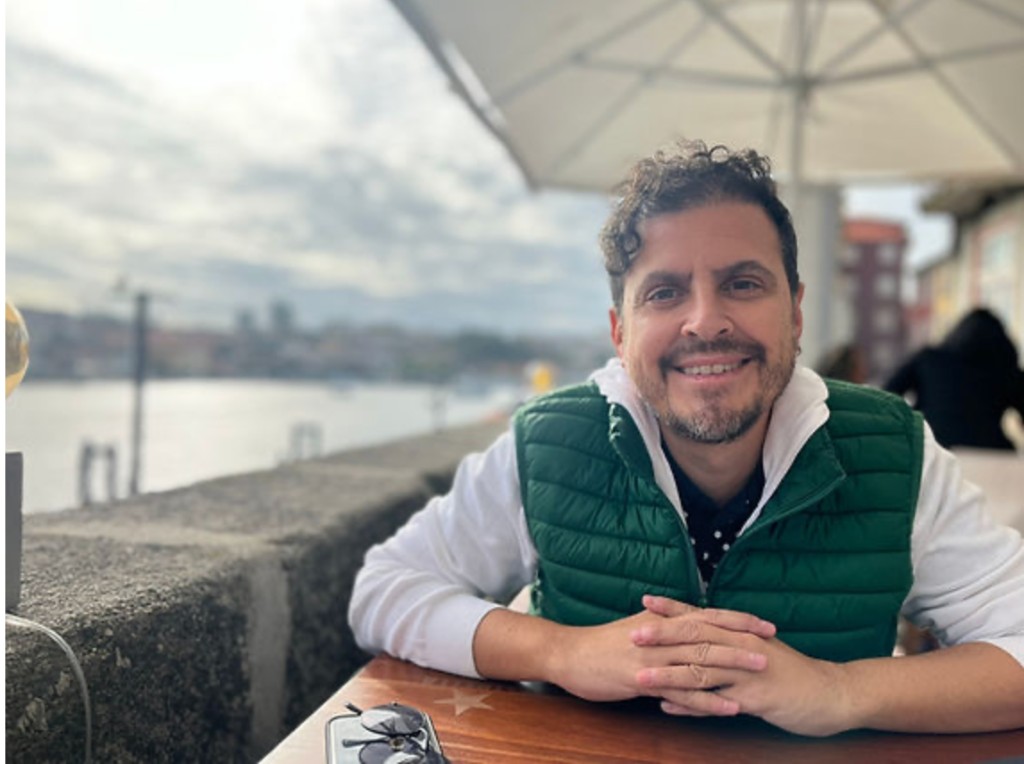 Dr. Mert Akit